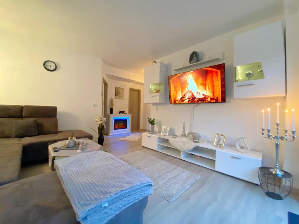Moderne Fewo Weinberge Netflix Apartamento Zell an der Mosel Exterior foto